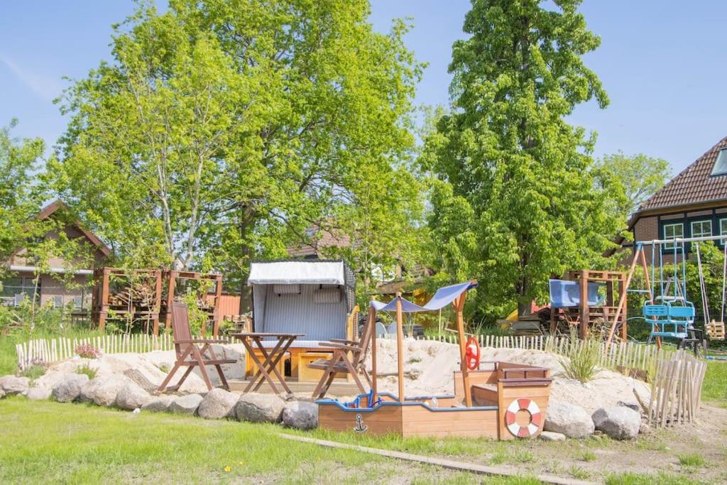 Ferienwohnungen Fehmarn Mit Parkplatz In Petersdorf Buitenkant foto