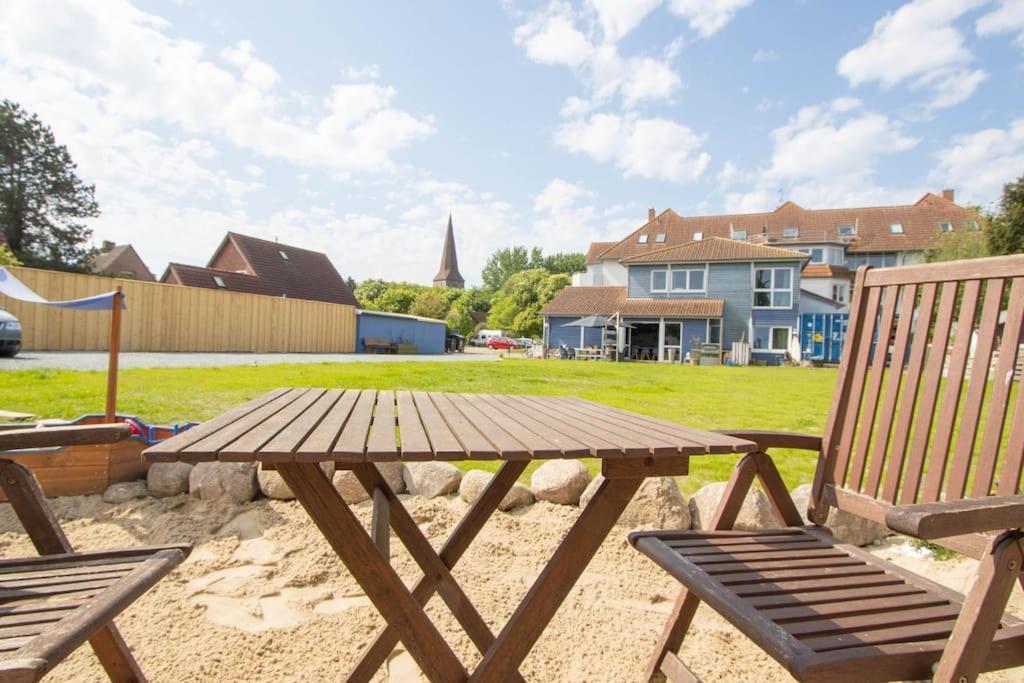 Ferienwohnungen Fehmarn Mit Parkplatz In Petersdorf Buitenkant foto